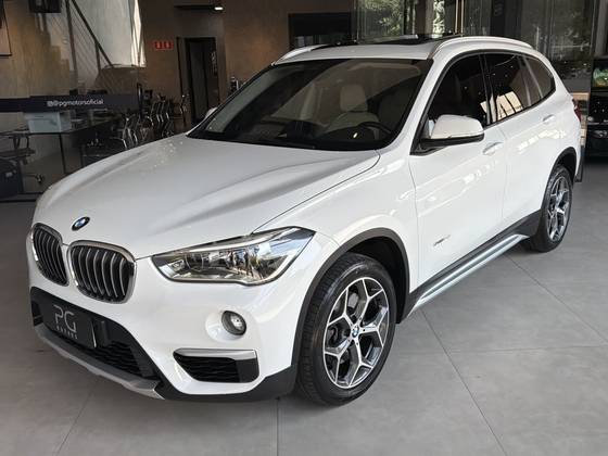 BMW X1 2.0 16V TURBO ACTIVEFLEX SDRIVE20I X-LINE 4P AUTOMÁTICO BMW X1 2.0 16V TURBO ACTIVEFLEX SDRIVE20I X-LINE 4P AUTOMÁTICO